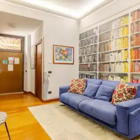 Cristina's 아파트 *